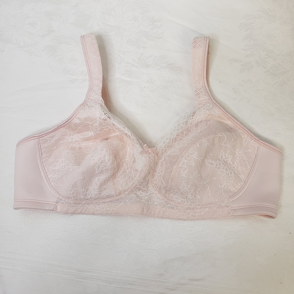 Playtex Other - Playtex 18 Hour E515 Women's Gorgeous Lift Wirefree Bra Size 42B